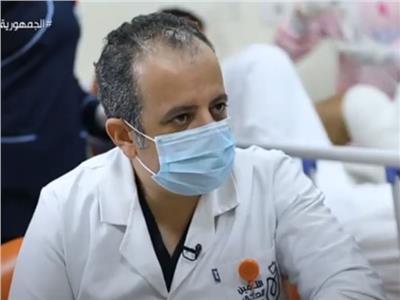 الدكتور محمود صبري اليماني استشاري جراحة العظام بمجمع الإسماعيلية الطبي