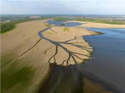 الصين تعلن التأهب بعد جفاف أكبر بحيرة للمياه العذبة