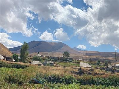 قرية أرمنية على الحدود مع أذربيجان