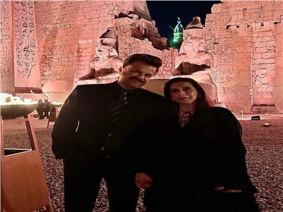 الفنان الهندي الشهير "أنيل كابور" برفقة زوجته في زيارة لمعبد الدير البحري بالأقصر