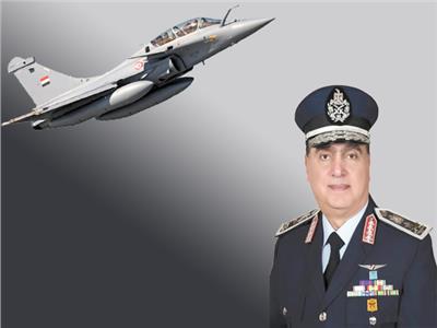 الفريق محمود فؤاد قائد القوات الجوية