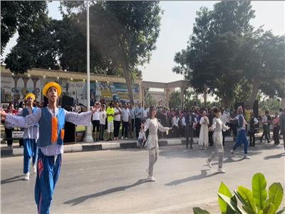 احتفالية فنية أمام ديوان  المحافظة القديم ضمن احتفالات الإسماعيلية بالعيد القوميِّ 