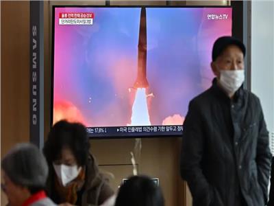 التلفزيون المحلي في كوريا الشمالية يعرض لحظات إطلاق الصاروخ