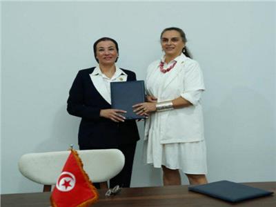 وزير البيئة خلال لقاءها بنظيرتها التونسية