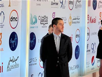 أحمد مالك يحضر فعاليات فيلم «السباحتان» بمهرجان القاهرة السينمائي