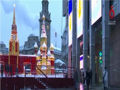 الروس يحتفلون وأجواء الكريسماس تعم موسكو رغم الحرب 