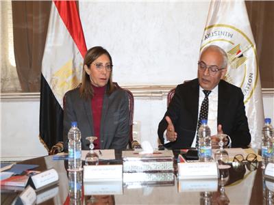  وزيرة الثقافة الدكتورة نيفين الكيلاني مع وزير التربية والتعليم 