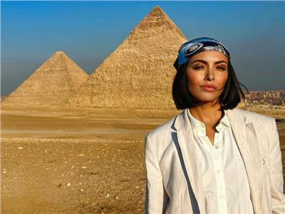 ممثلة عالمية تستمتع بعطلة العام الجديد في مصر