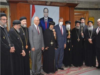 رئيس جامعة بنها يهنئ الأخوة المسيحيين