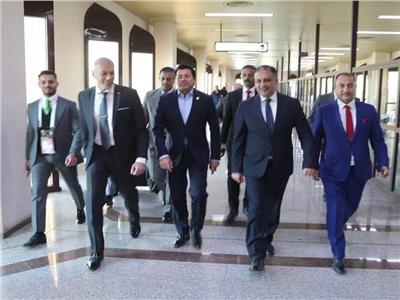 وزير الرياضة يصل العراق لحضور حفل افتتاح خليجي 25