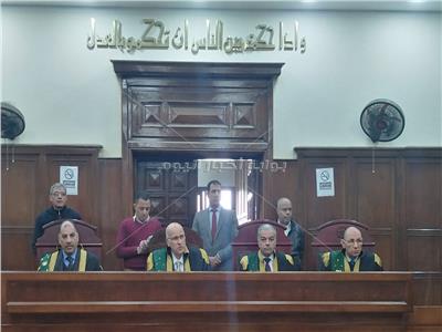 هيئة المحكمة  برئاسة المستشار خليل عمر