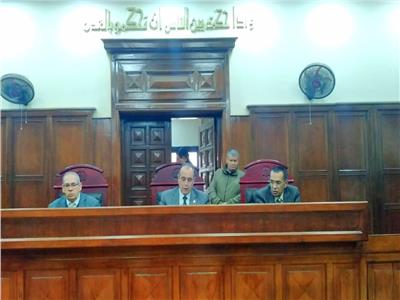 هيئة المحكمة برئاسة المستشار شريف حسن عبد النبي