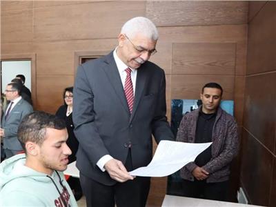 رئيس جامعة المنوفية يتفقد إمتحانات  الفصل الدراسي الأول بجامعة المنوفية الأهلية