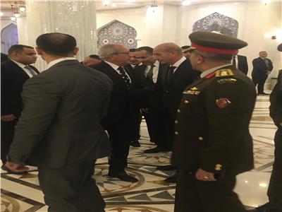 وزير الدفاع يقدم واجب العزاء لأسرة اللواء منصور العيسوي