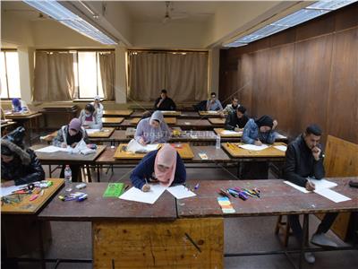  امتحانات الفصل الدراسي الأول بجامعة القاهرة