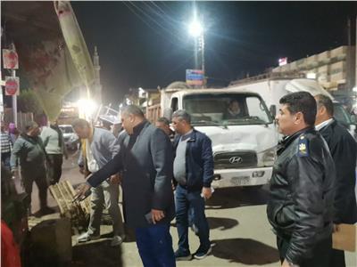 رئيس أشمون يقود حمله مسائية مكبرة لرفع وإزالة الإشغالات