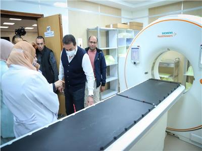 وزير الصحة يُشيد بمشروع إنشاء مركز علاج الأورام الجديد بمستشفى الأحرار التعليمي 