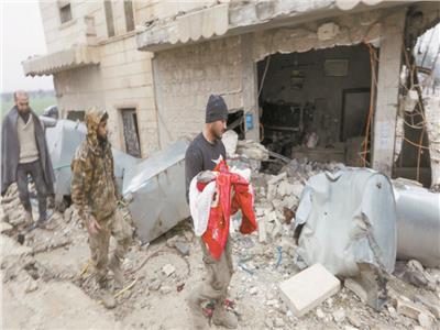 استخراج جثث من تحت الأنقاض بالجهود الذاتية فى جندريس-ريف حلب بعد الزلزال 