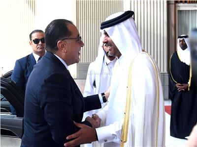 مراسم استقبال رسمية لرئيس الوزراء إلى الديوان الأميري لدولة قطر