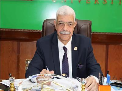 الاستاذ الدكتور احمد فرج القاصد رئيس جامعة المنوفية 
