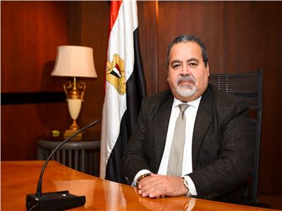 عماد سوريال مساعد وزيرة الهجرة للشئون المالية والإدارية