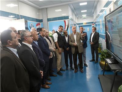  رئيس مجلس الوزراء يشهد افتتاح المعامل المركزية الجديدة لقناة السويس