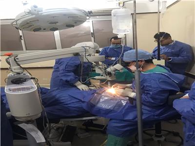 فريق طبي بمستشفى بلقاس ينجح في إجراء عملية إزالة المياه البيضاء