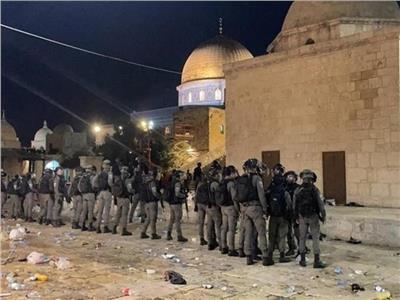 صورة من هجمات قوات الاحتلال على المسجد الأقصى