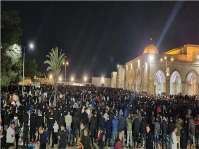 المسلمون يؤدون صلاة التراويح في المسجد الأقصى