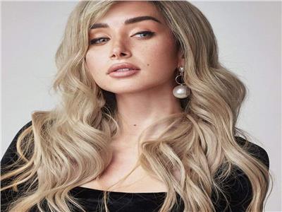 هنا الزاهد
