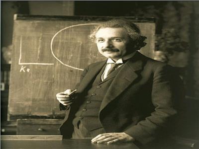 ألْبِرْت أينْشتاين ‏ عالم الفيزياء الألماني