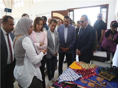 اللواء هشام آمنة في افتتاح عدداً من المشروعات التنموية والخدمية بشمال سيناء