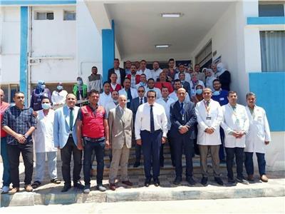 الدكتور خالد عبدالغفار وزير الصحة أثناء زيارته لمستشفى الصالحية المركزي