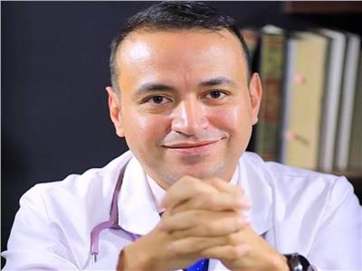 الدكتور محمد الشربيني إخصائي الأطفال وحديثي الولادة