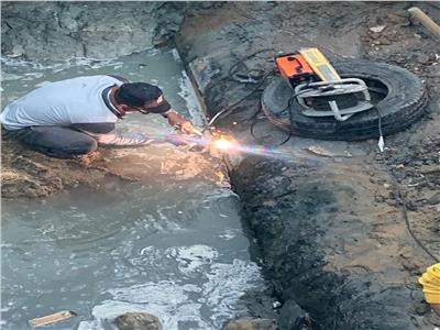 إصلاح كسر خط مياه 600 مم بمدينة القنطرة غرب بالاسماعيلية 