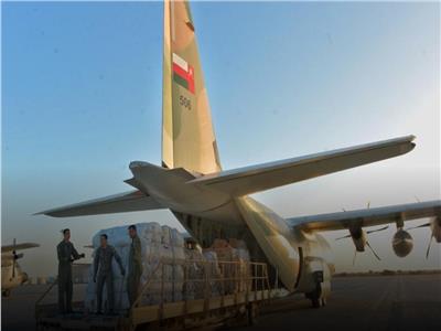 سلطنة عُمان تُسيّر رحلات إغاثة جوية