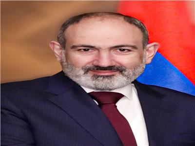 نيكول باشينيان رئيس الوزراء الأرميني