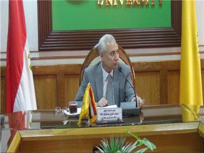 الدكتور عصام الدين صادق فرحات رئيس جامعة المنيا