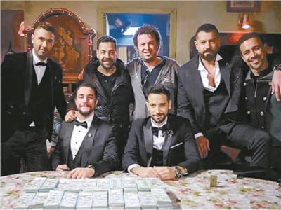 المخرج طارق العريان مع أبطال فيلم «ولاد رزق»