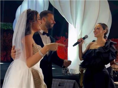 بسمة بوسيل تغني في حفل زفاف ميرنا نور الدين | صور