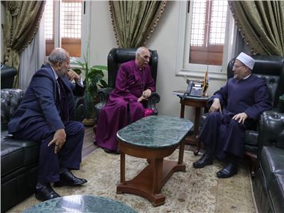 مفتي الجمهورية يستقبل رئيس أساقفة إقليم الإسكندرية للكنيسة