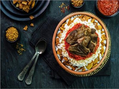 أكلة المصريين في عيد الأضحى.. طريقة تحضير فتة اللحمة»