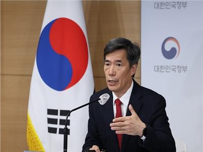 ■ النائب الأول لرئيس مكتب تنسيق السياسات الحكومية بكوريا الجنوبية بارك كو يون