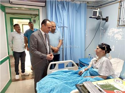 وكيل وزارة الصحة بالبحيرة يتفقد مستشفى الصدر بدمنهور ويشيد بالأداء