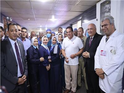 وزير الصحة يتفقد مستشفى قنا العام ويوجه بسرعة القضاء على قوائم الانتظار 