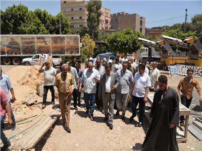 اللواء عصام سعد محافظ أسيوط وجانب من الجولات التفقدية
