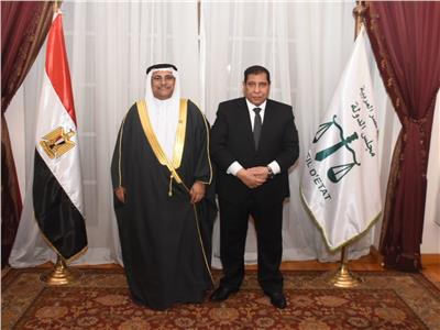 المستشار عادل فهيم عزب رئيس مجلس الدولة خلال لقائه برئيس البرلمان العربي