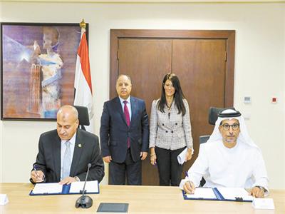 توقيع اتفاق تعاون بين التعاون الدولى والمالية ومكتب أبوظبى للصادرات