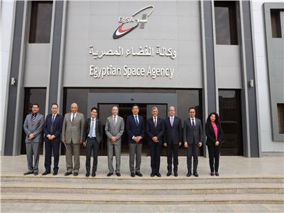 وكالة الفضاء المصرية تستقبل سفير سنغافورة 