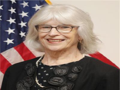 «إليزابيث» قائمة بأعمال السفير الأمريكي بالقاهرة